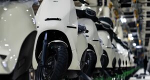 India Rolls Out New Guidelines to Attract Global EV Makers with Lower Import Duties