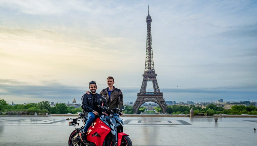 Narayan Subramaniam, CEO & Co-founder Ultraviolette with Ghislain Lestienne, President & Founder of Pink Mobility