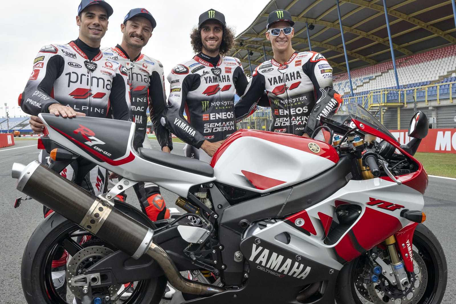 Noriyuki Haga Yamaha YZF-R7 OW02