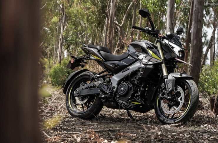 2025 Bajaj Pulsar NS400Z HD wallpapers