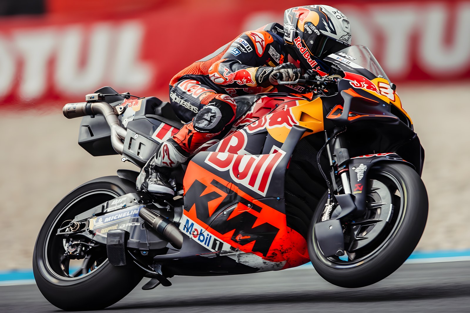 Honda Snatches Top KTM MotoGP Engine Engineer to Boost Revival