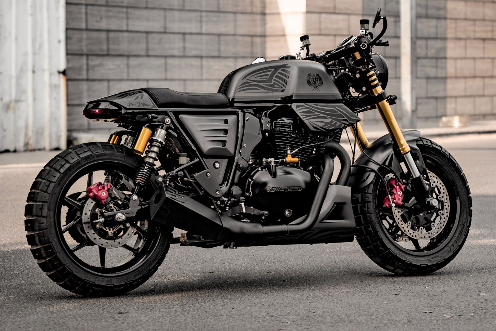 Custom modified Continental GT 650 by Neev Motorcycles