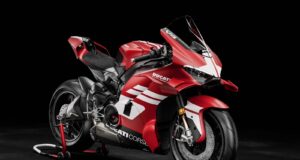Ducati Superleggera V4 Centenario front