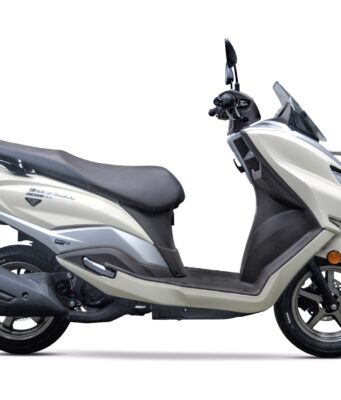 Suzuki Burgman Street EX Gets New Pearl Grace White Color Option