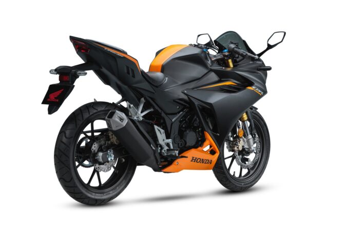 2026 Honda CBR150R right rear three quarter side view