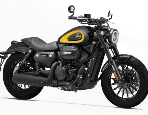 2026 Keeway V302C in Yellow