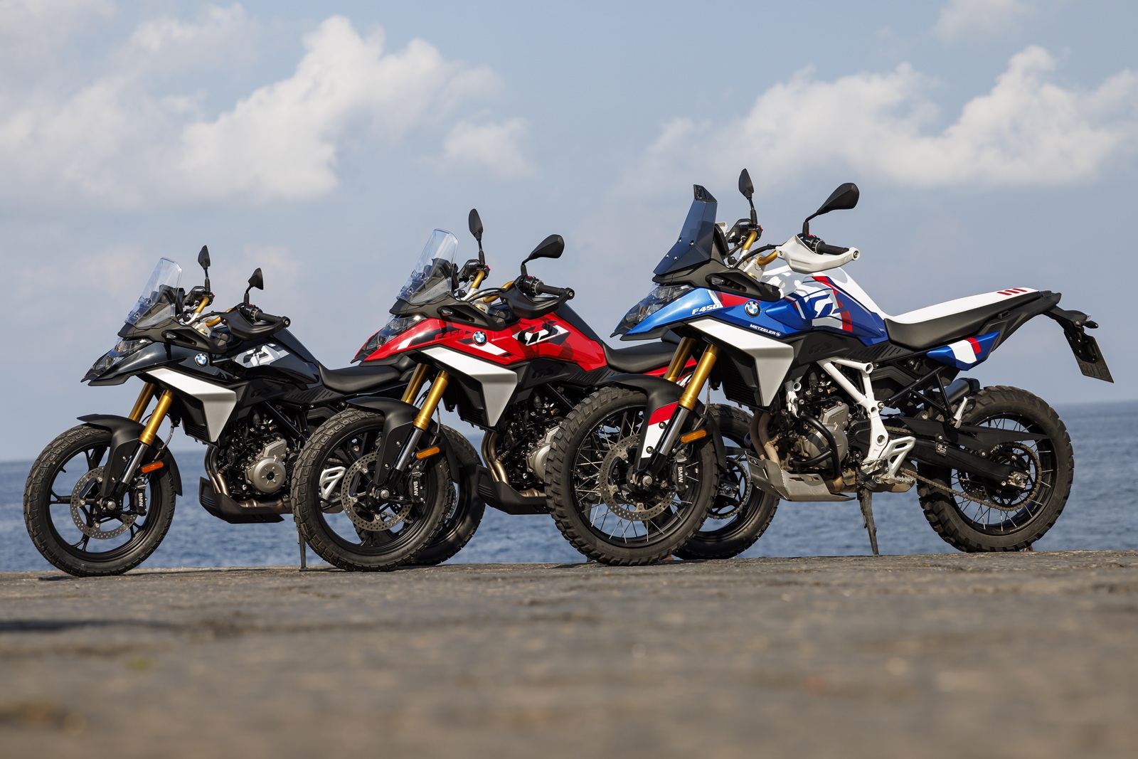 BMW F 450 GS variants and colour options