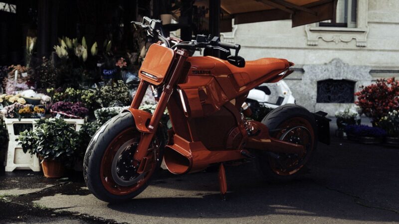 BRABUS URBAN E FIRST EDITION FUSION RED full