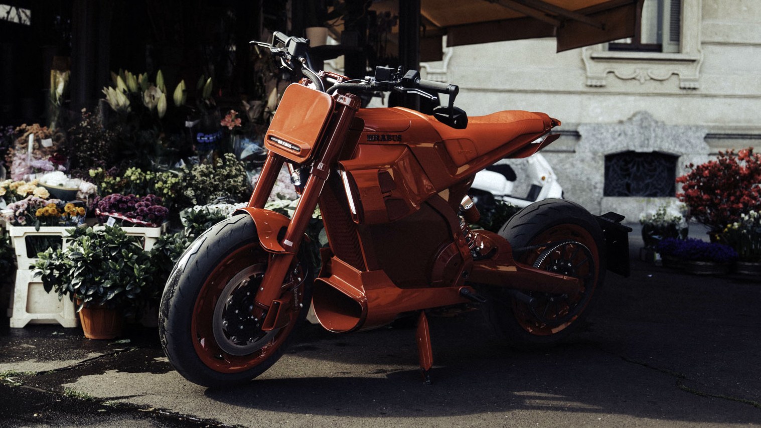 BRABUS URBAN E FIRST EDITION FUSION RED full