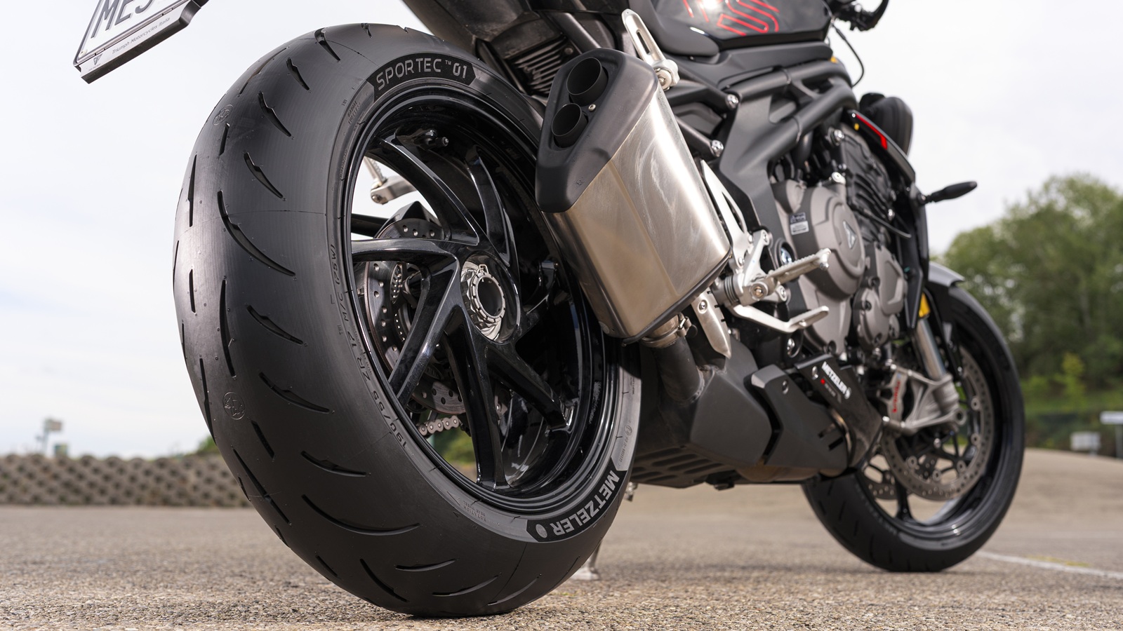 New Metzeler Sportec 01 rear tyre