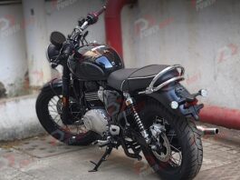 Triumph Bonneville 400 Spotted