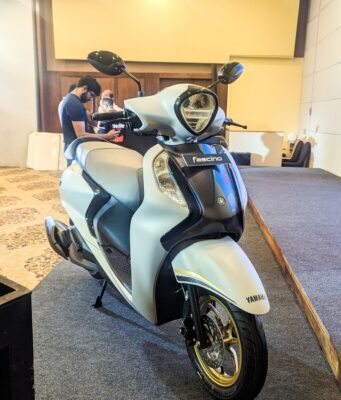 Updated 2026 Yamaha Fascino 125 Fi Hybrid front