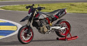 Ducati Hypermotard 698 Mono Nera