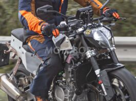 New Twin-Cylinder KTM Duke 490 or 690 spotted