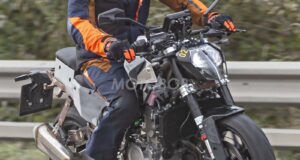 New Twin-Cylinder KTM Duke 490 or 690 spotted