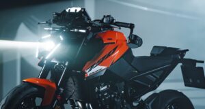 2027 KTM 790 DUKE front view