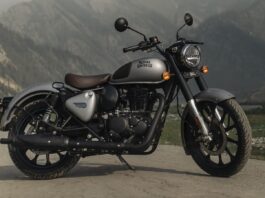Classic 350 with Slipper Clutch and USB C charging port