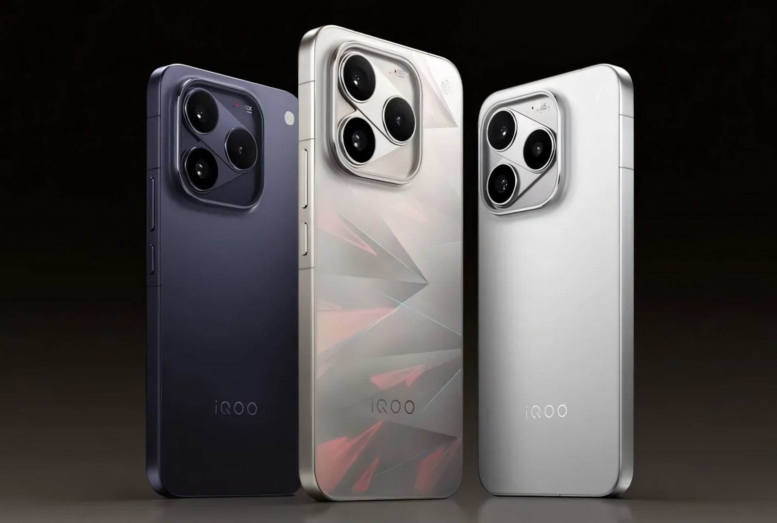 iQOO 16 colour ways