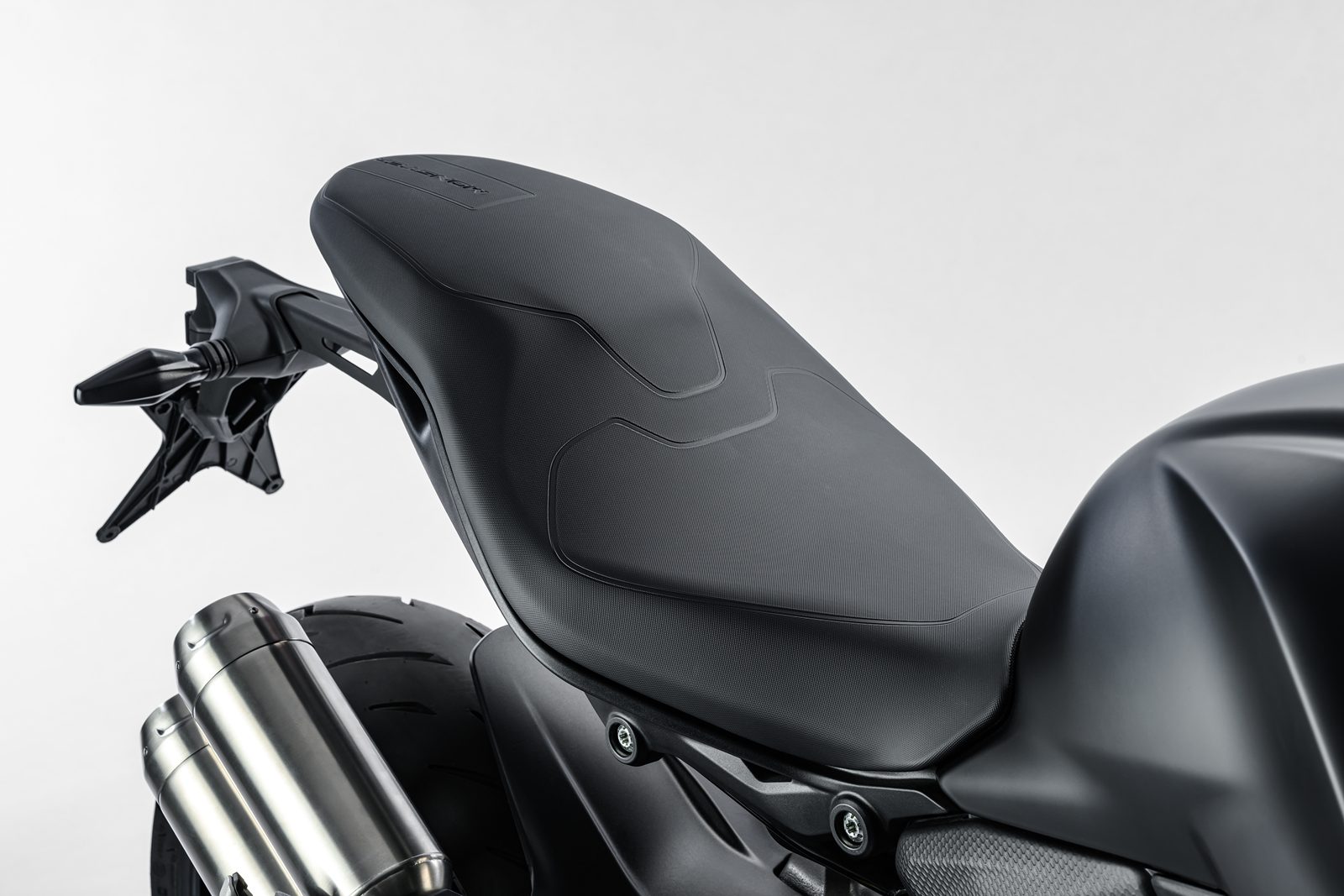 All-New Ducati Monster Dark seat