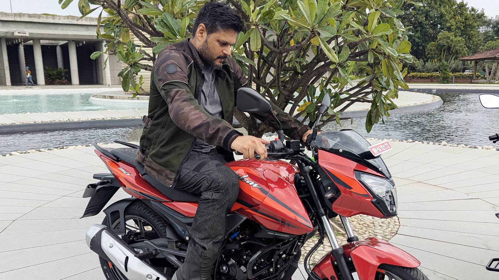 Bajaj Announces Festive discounts of up to Rs 12000