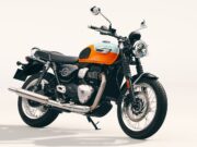 Triumph Bonneville T40 front